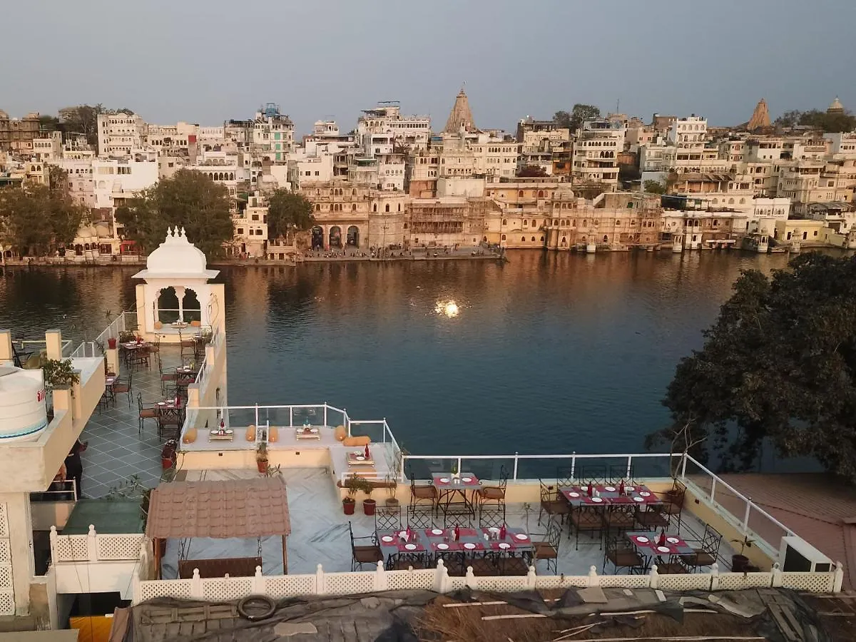 Thamla Haveli - Heritage Lake View Hotel Udajpur