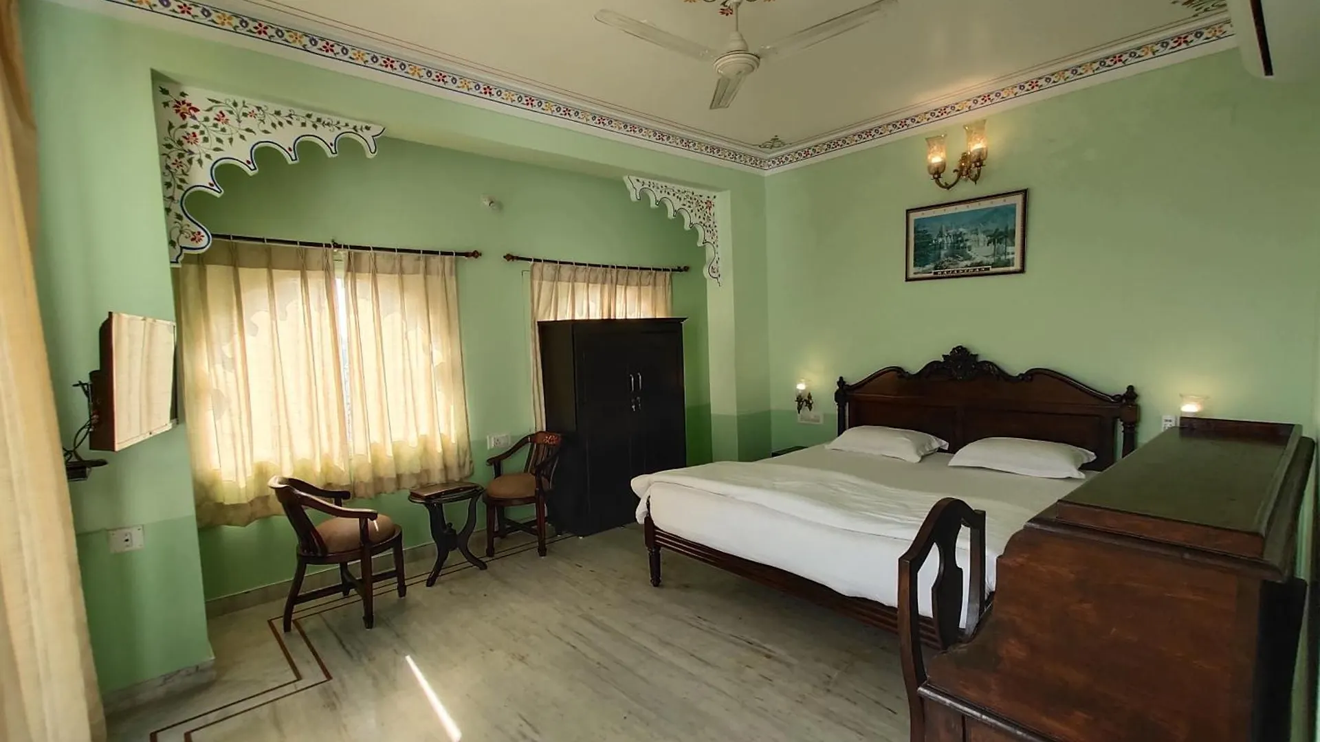 Thamla Haveli - Heritage Lake View Hotel Udajpur 3*,