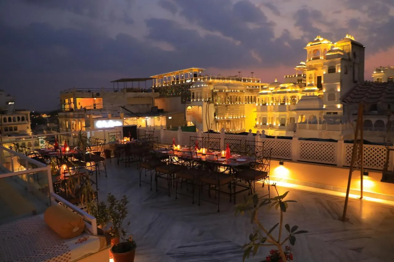 Thamla Haveli - Heritage Lake View Hotel Udaipur